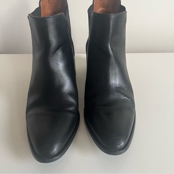 Everlane Women’s The Heel Boot Pull On Black Leather Almond Toe Block Heel 8.5 - Picture 4 of 15